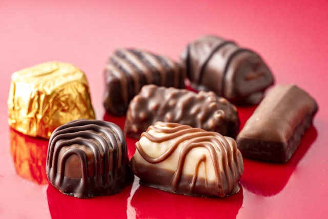 食べ過ぎは肌荒れに繋がるチョコレート