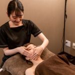 フェイシャルマッサージ